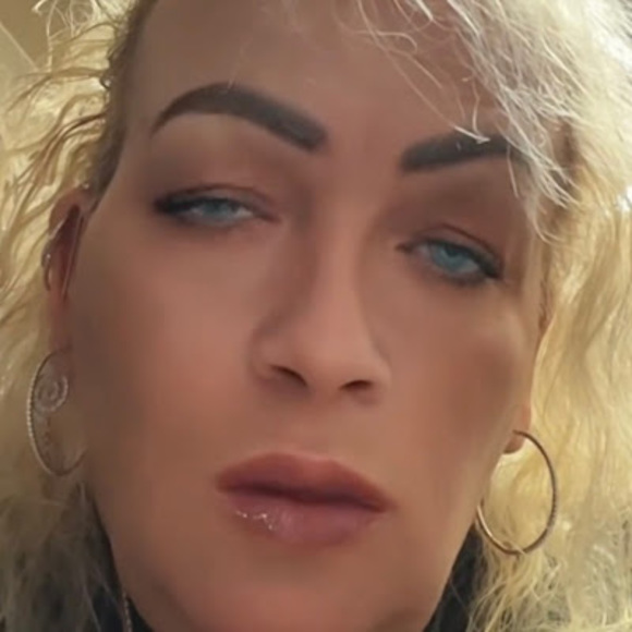 Meet your Posher, Donny - Picture 1 of 1